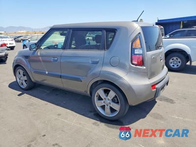 Drugie zdjęcie samochodu z przodu: 2010 KIA SOUL + VIN:KNDJT2A24A7138883 - miniatura
