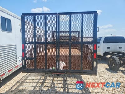 Zdjęcie 6 z 12 samochodu: 2014 ISUZU NPR HD VIN:54DC4J1BXES803946 - miniatura