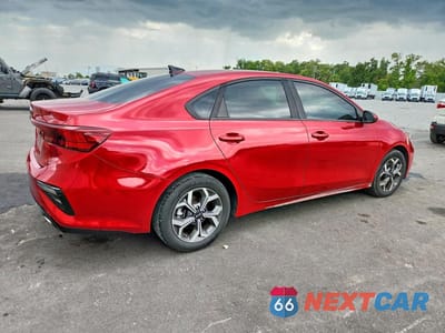Trzecie zdjęcie samochodu z tyłu: 2019 KIA FORTE LXS VIN:3KPF24AD7KE053737 - miniatura