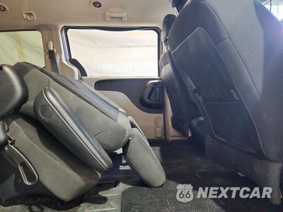 Zdjęcie 11 z 14 samochodu: 2019 DODGE GRAND CARAVAN SE VIN:2C4RDGBG3KR707939 - miniatura