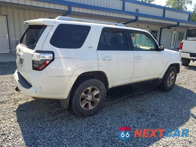 Trzecie zdjęcie samochodu z tyłu: 2018 TOYOTA 4RUNNER SR5 PREMIUM VIN:JTEBU5JR5J5550446 - miniatura