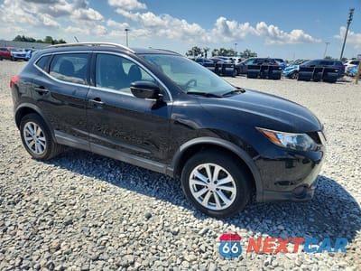 Czwarte zdjęcie samochodu z boku: 2018 NISSAN ROGUE SPORT SV VIN:JN1BJ1CP1JW162922 - miniatura