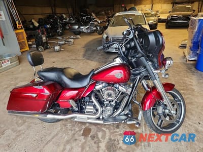2017 HARLEY-DAVIDSON FLHX STREET GLIDE 1HD1KBC16HB629968 - główne zdjęcie licytacji z USA - miniatura