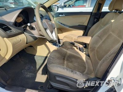Zdjęcie 7 z 12 samochodu: 2014 HYUNDAI ACCENT GLS VIN:KMHCT4AE7EU693585 - miniatura