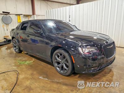 Czwarte zdjęcie samochodu z boku: 2023 CHRYSLER 300 S VIN:2C3CCABG8PH707006 - miniatura