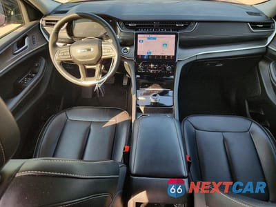 Zdjęcie 8 z 13 samochodu: 2023 JEEP GRAND CHEROKEE LIMITED VIN:1C4RJHBG6PC662395 - miniatura