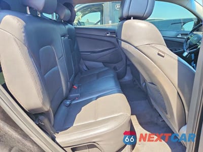 Zdjęcie 10 z 12 samochodu: 2016 HYUNDAI TUCSON LIMITED VIN:KM8J33A25GU068712 - miniatura