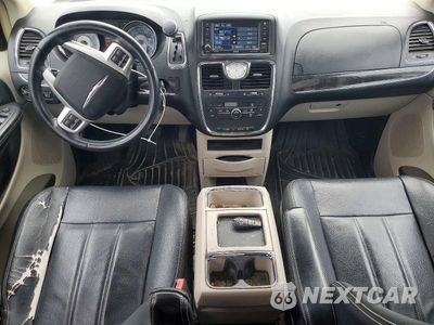Zdjęcie 8 z 13 samochodu: 2014 CHRYSLER TOWN & COUNTRY TOURING VIN:2C4RC1BG4ER402342 - miniatura