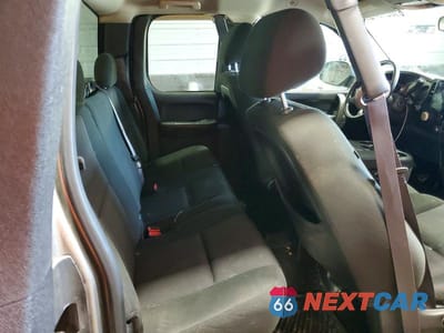 Zdjęcie 10 z 12 samochodu: 2013 CHEVROLET SILVERADO K1500 LT VIN:1GCRKSE7XDZ171617 - miniatura