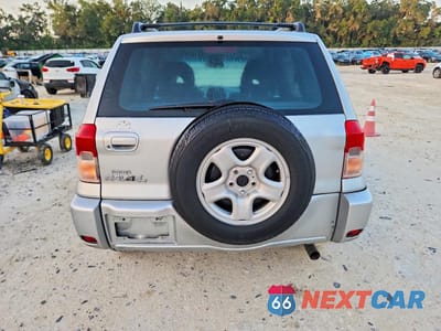 Zdjęcie 6 z 13 samochodu: 2002 TOYOTA RAV4 BASE VIN:JTEGH20V720075324 - miniatura