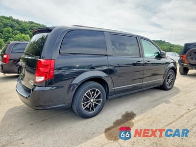 Trzecie zdjęcie samochodu z tyłu: 2019 DODGE GRAND CARAVAN GT VIN:2C4RDGEG0KR661224 - miniatura