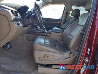 Zdjęcie 7 z 13 samochodu: 2019 CHEVROLET SUBURBAN C1500 LT VIN:1GNSCHKC0KR395423 - miniatura
