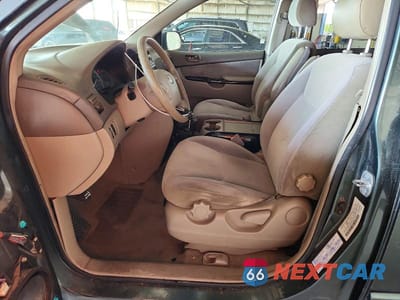 Zdjęcie 7 z 13 samochodu: 2004 TOYOTA SIENNA LE 8 PASSENGER VIN:5TDZA23C14S165094 - miniatura