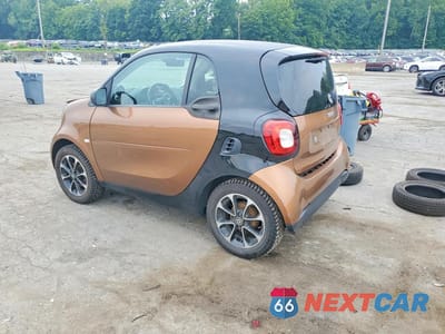 Drugie zdjęcie samochodu z przodu: 2016 SMART FORTWO VIN:WMEFJ5DA1GK052308 - miniatura