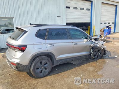 Trzecie zdjęcie samochodu z tyłu: 2021 VOLKSWAGEN ATLAS SEL VIN:1V2ER2CA9MC556578 - miniatura