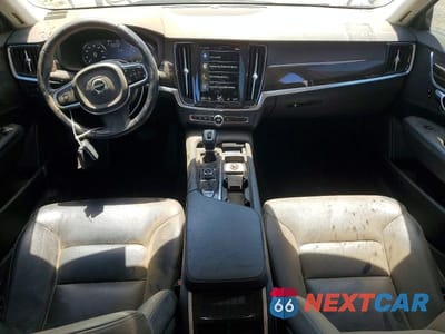 Zdjęcie 8 z 12 samochodu: 2017 VOLVO S90 T5 MOMENTUM VIN:YV1102AK8H1007231 - miniatura