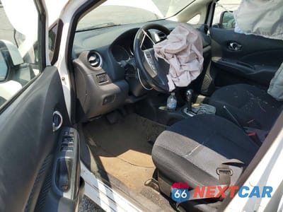 Zdjęcie 8 z 12 samochodu: 2014 NISSAN VERSA NOTE SV VIN:3N1CE2CP3EL403146 - miniatura