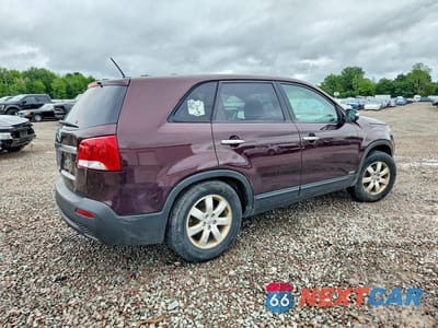 Trzecie zdjęcie samochodu z tyłu: 2013 KIA SORENTO LX VIN:5XYKTCA64DG311726 - miniatura