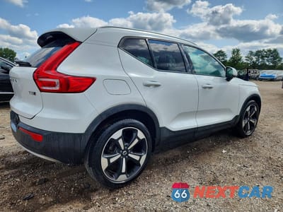 Trzecie zdjęcie samochodu z tyłu: 2020 VOLVO XC40 T5 MOMENTUM VIN:YV4162UK3L2298866 - miniatura