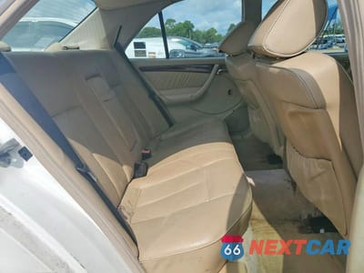 Zdjęcie 10 z 12 samochodu: 1998 MERCEDES-BENZ C 230 VIN:WDBHA23G0WA636200 - miniatura