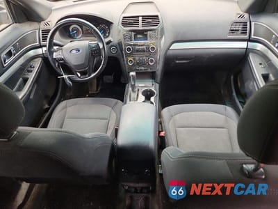 Zdjęcie 8 z 13 samochodu: 2016 FORD EXPLORER XLT VIN:1FM5K8D8XGGB15992 - miniatura