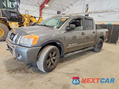 2015 NISSAN TITAN SV 1N6AA0ECXFN506285 - główne zdjęcie licytacji z USA - miniatura
