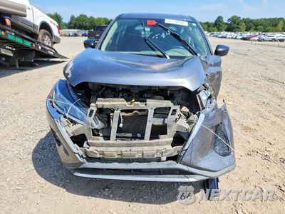 Piąte zdjęcie samochodu w środku: 2025 NISSAN KICKS PLAY S VIN:3N1CP5BV5SL486568 - miniatura