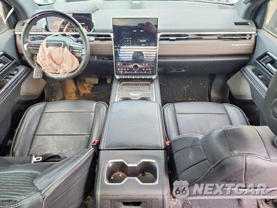 Zdjęcie 8 z 12 samochodu: 2024 GMC SIERRA DENALI VIN:1GT401EL1RU401489 - miniatura