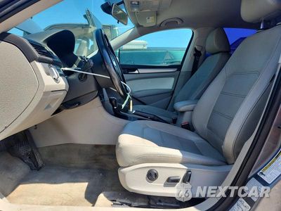 Zdjęcie 7 z 12 samochodu: 2015 VOLKSWAGEN PASSAT S VIN:1VWAS7A32FC082513 - miniatura