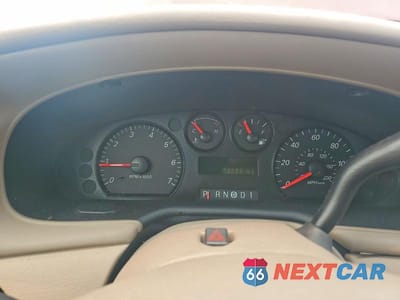Zdjęcie 9 z 12 samochodu: 2006 FORD TAURUS SE VIN:1FAFP53U16A185119 - miniatura