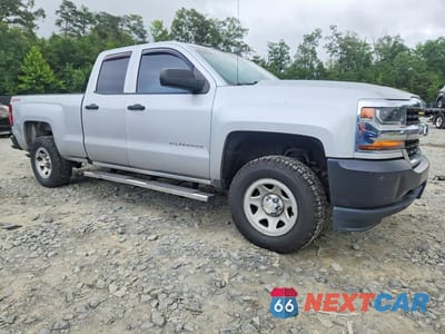 Czwarte zdjęcie samochodu z boku: 2017 CHEVROLET SILVERADO K1500 VIN:1GCVKNEC8HZ208196 - miniatura