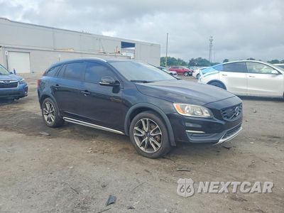 Czwarte zdjęcie samochodu z boku: 2016 VOLVO V60 CROSS COUNTRY PREMIER VIN:YV4612HK8G1019258 - miniatura