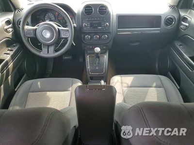 Zdjęcie 8 z 13 samochodu: 2013 JEEP PATRIOT SPORT VIN:1C4NJPBA0DD218813 - miniatura