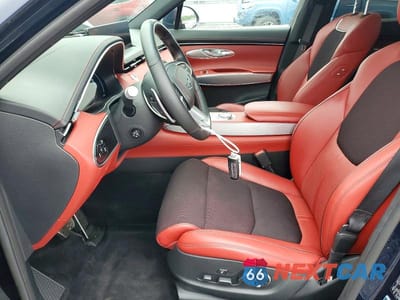 Zdjęcie 7 z 13 samochodu: 2023 GENESIS GV70 2.5T STANDARD VIN:KMUMADTB9PU094981 - miniatura