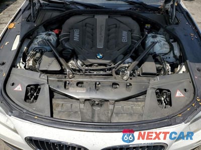 Zdjęcie 11 z 12 samochodu: 2015 BMW 750 LI VIN:WBAYE8C53FD781878 - miniatura
