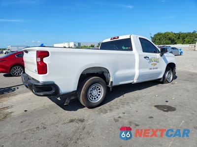 Trzecie zdjęcie samochodu z tyłu: 2022 CHEVROLET SILVERADO LTD C1500 VIN:3GCNWAEK0NG207785 - miniatura