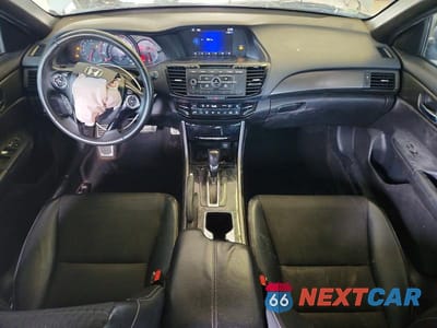 Zdjęcie 8 z 13 samochodu: 2016 HONDA ACCORD SPORT VIN:1HGCR2F51GA171475 - miniatura