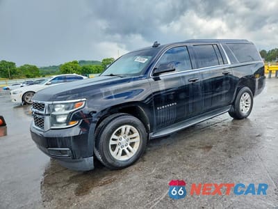 2017 CHEVROLET SUBURBAN K1500 LT 1GNSKHKC7HR180830 - główne zdjęcie licytacji z USA - miniatura
