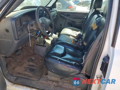 Zdjęcie 7 z 12 samochodu: 2007 CHEVROLET SILVERADO K2500 HEAVY DUTY VIN:1GCHK29U97E147753 - miniatura