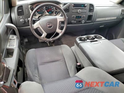Zdjęcie 8 z 12 samochodu: 2009 GMC SIERRA K1500 SLE VIN:1GTEK29079Z294858 - miniatura