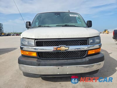 Piąte zdjęcie samochodu w środku: 2019 CHEVROLET EXPRESS G3500 LT VIN:1GAZGPFG9K1210344 - miniatura