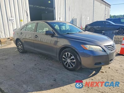 Czwarte zdjęcie samochodu z boku: 2008 TOYOTA CAMRY LE VIN:4T4BE46K18R046405 - miniatura