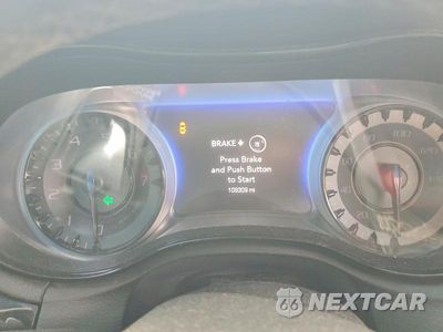 Zdjęcie 9 z 12 samochodu: 2019 CHRYSLER 300 S VIN:2C3CCABG8KH559674 - miniatura
