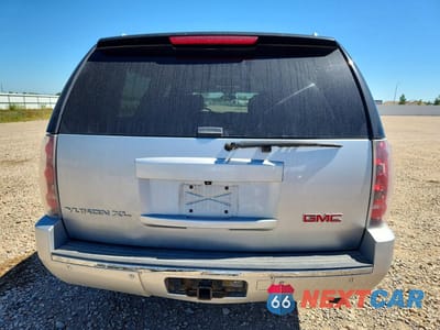 Zdjęcie 6 z 14 samochodu: 2014 GMC YUKON XL DENALI VIN:1GKS2MEF5ER134324 - miniatura