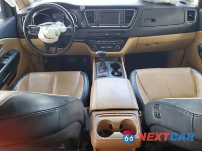 Zdjęcie 8 z 12 samochodu: 2018 KIA SEDONA LX VIN:KNDMB5C13J6400596 - miniatura