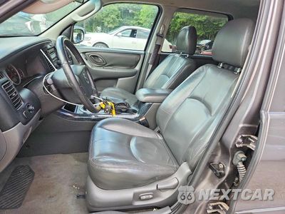 Zdjęcie 7 z 12 samochodu: 2005 MAZDA TRIBUTE S VIN:4F2CZ96175KM07106 - miniatura