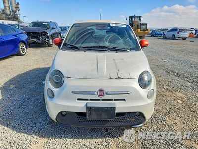 Piąte zdjęcie samochodu w środku: 2014 FIAT 500 ELECTRIC VIN:3C3CFFGE0ET172916 - miniatura