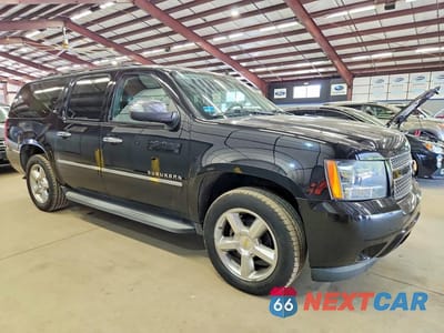 Czwarte zdjęcie samochodu z boku: 2014 CHEVROLET SUBURBAN C1500 LTZ VIN:1GNSCKE01ER106780 - miniatura
