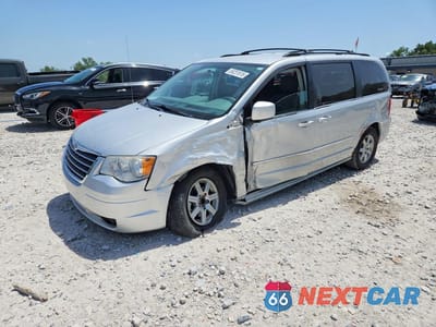 2010 CHRYSLER TOWN & COUNTRY TOURING 2A4RR5D16AR226591 - główne zdjęcie licytacji z USA - miniatura
