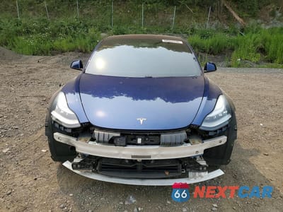 Piąte zdjęcie samochodu w środku: 2019 TESLA MODEL 3 VIN:5YJ3E1EA9KF208291 - miniatura